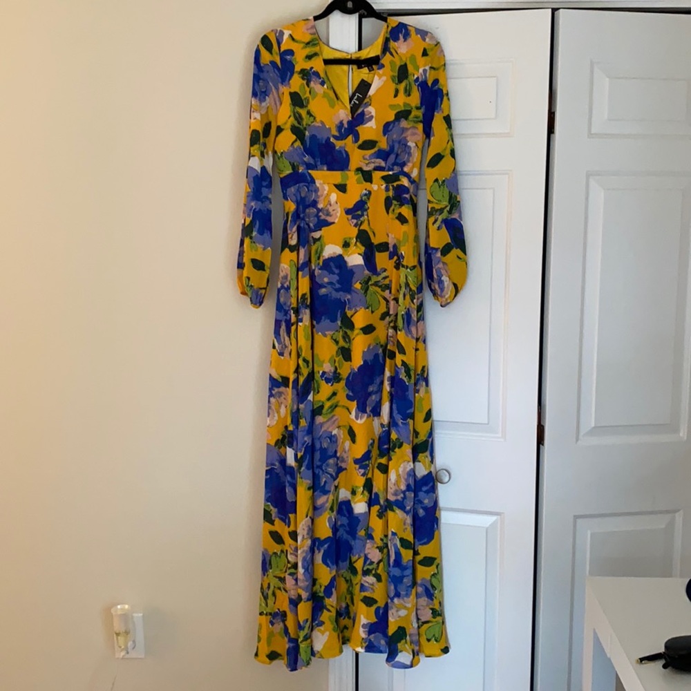 Lulu’s colorful maxi dress with sleeves